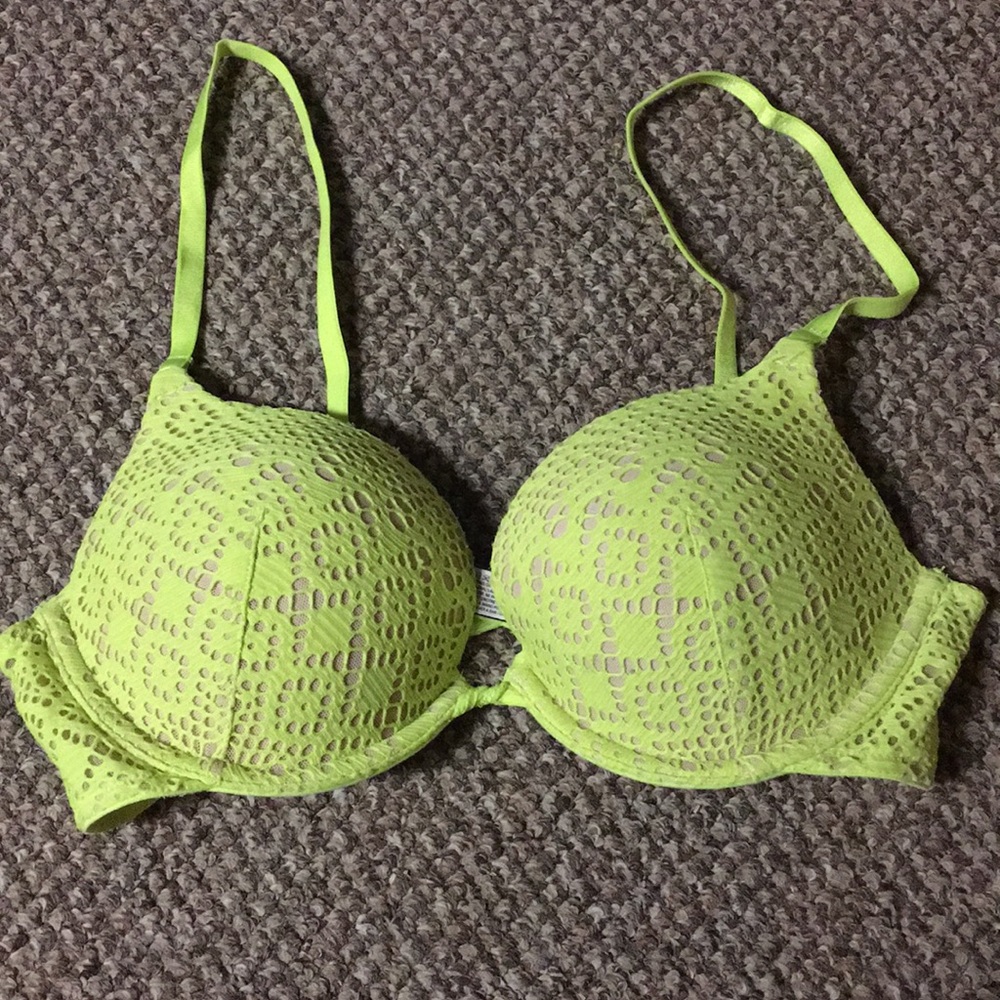 Victoria’s Secret 36B Bra